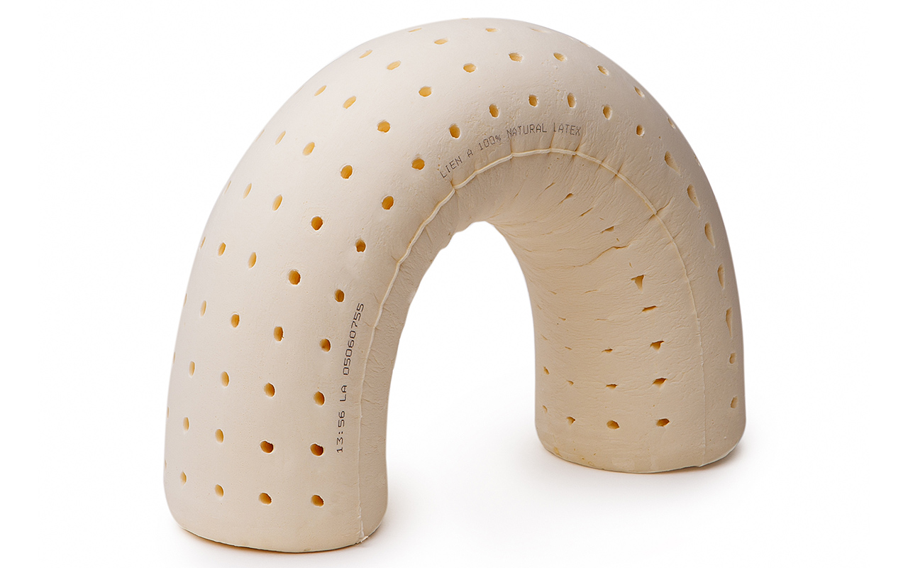 Liena игрушка-валик фото 17