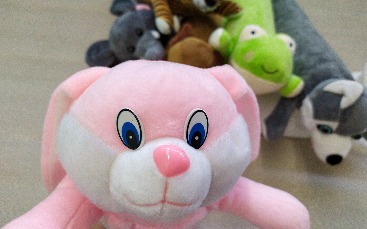 Liena игрушка-валик фото 33